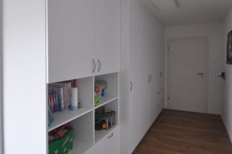 208 Schreinerei Staneker Reutlingen Einbauschrank - quer